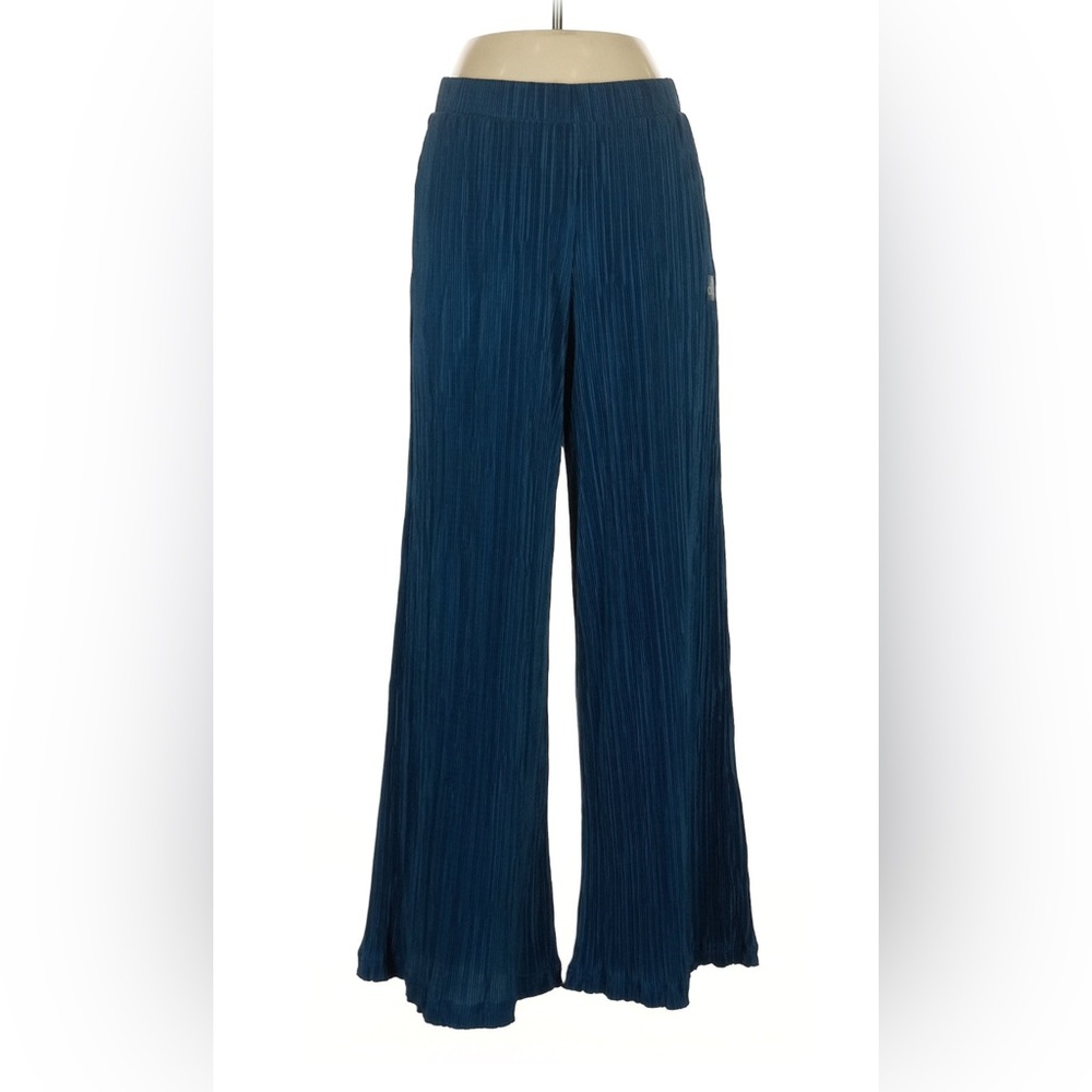 Alo High-Waist Micro Plisse Straight Leg Pant - Eclipse Blue